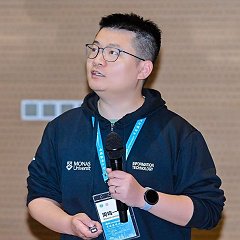 Mingyi Zhou