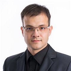 Oszk&aacute;r Semer&aacute;th