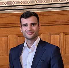 Theocharis Tavantzis